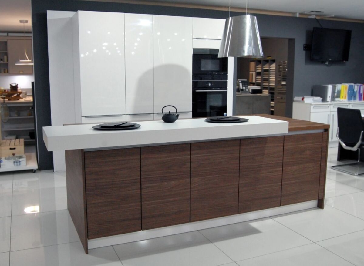 Kuhinja Nolte Nova Lack 731 eksponat