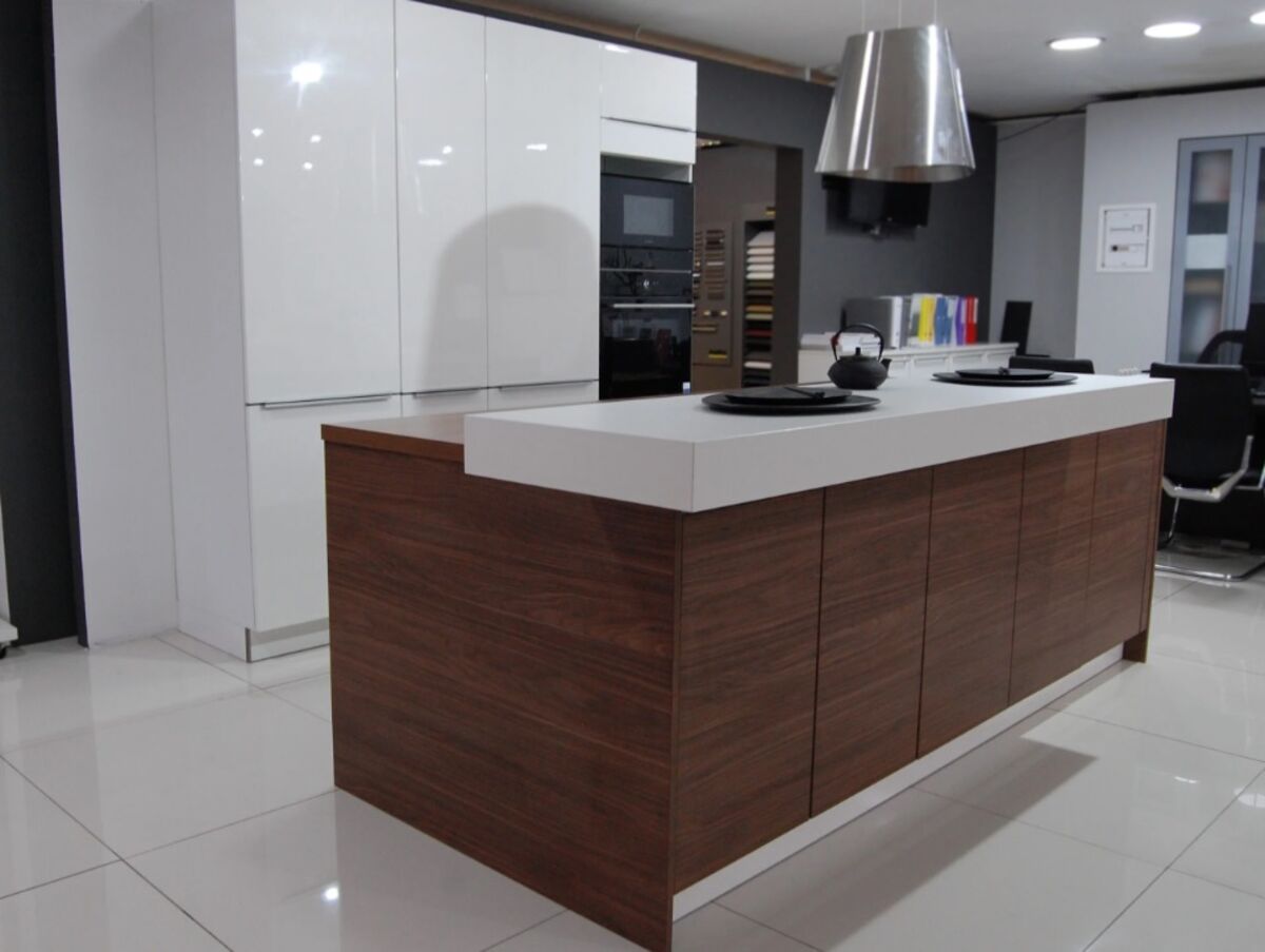 Kuhinja Nolte Nova Lack 731 eksponat