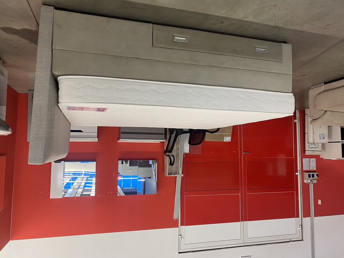 Boxspring postelja Rose eksponat