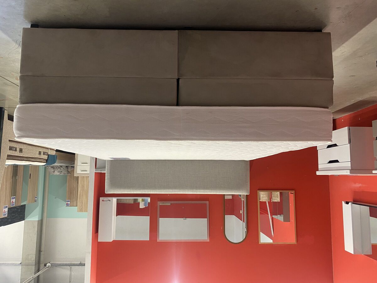 Boxspring postelja Rose eksponat